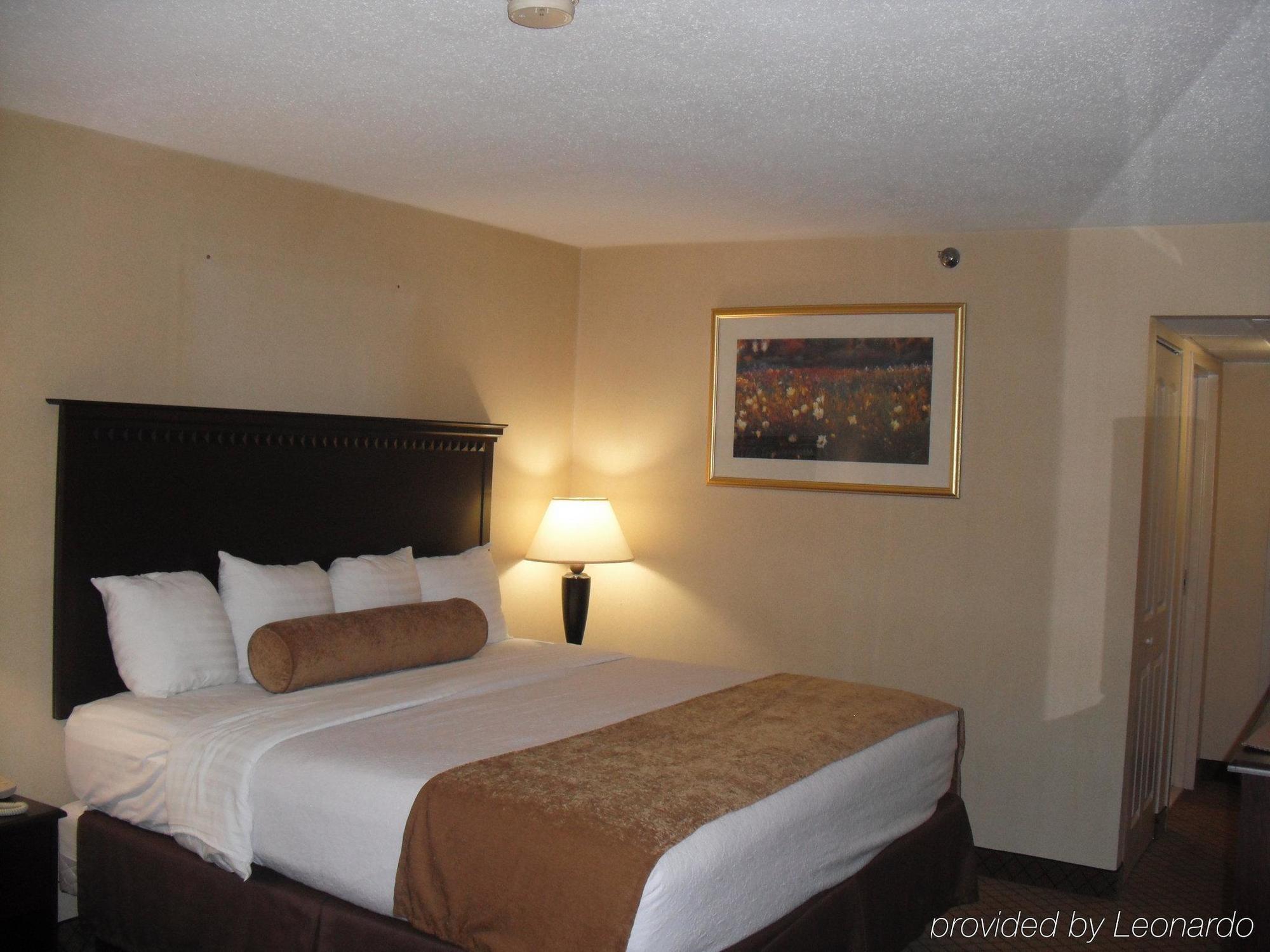 Quality Inn & Suites East Syracuse - Carrier Circle Ruang foto